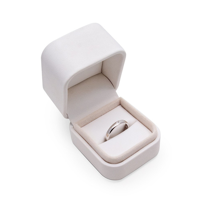 kopen Van het Fluweel het Magnetische Juwelen van CMYK 4C van het de Doosleer Huwelijk Ring Box Silver Stamping online manufacture