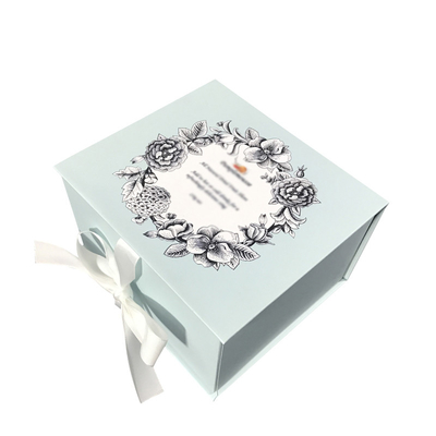 OEM ODM Magnetisch Flip Top Gift Box With Met een laag bedekt Lint 120-400G