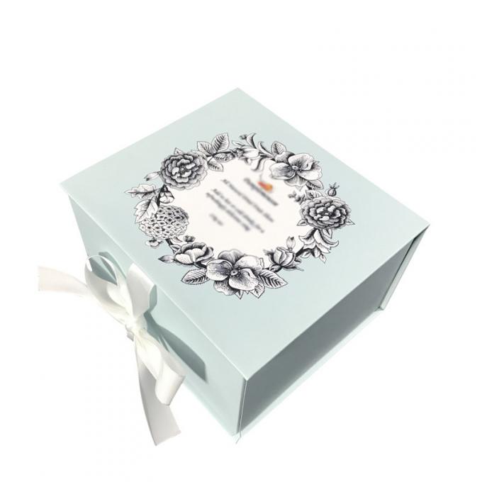 OEM ODM Magnetisch Flip Top Gift Box With Met een laag bedekt Lint 120-400G 0