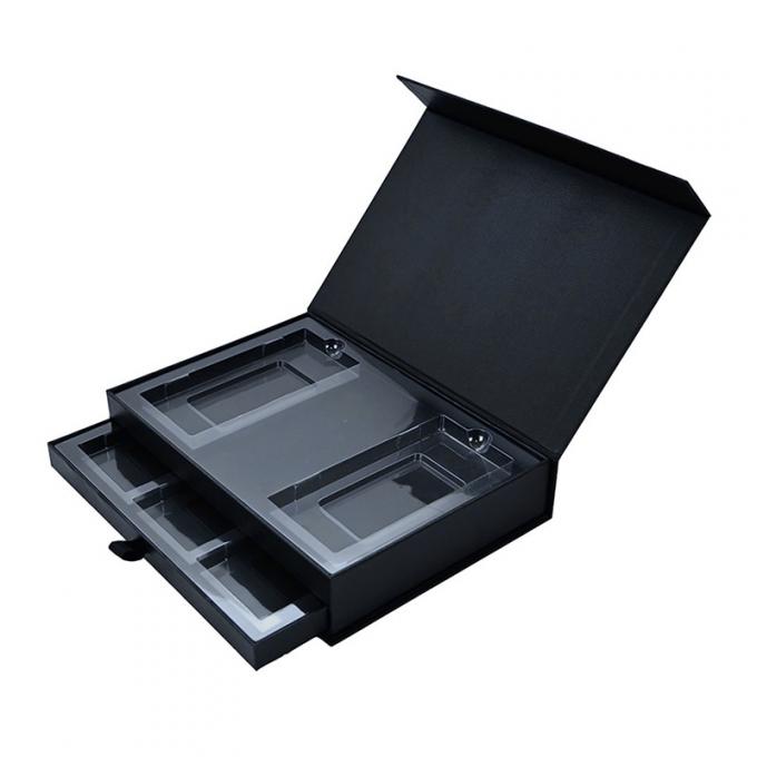400G met een laag bedekte Flip Top Cosmetic Gift Box-Verpakking met Magnetische Vangststeen UV 1