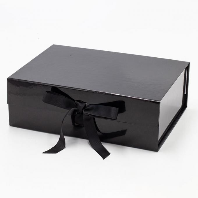 De zwarte 2mm Kledende Harde Glanzende Vernis van Giftdozen met Koordhandvat 1