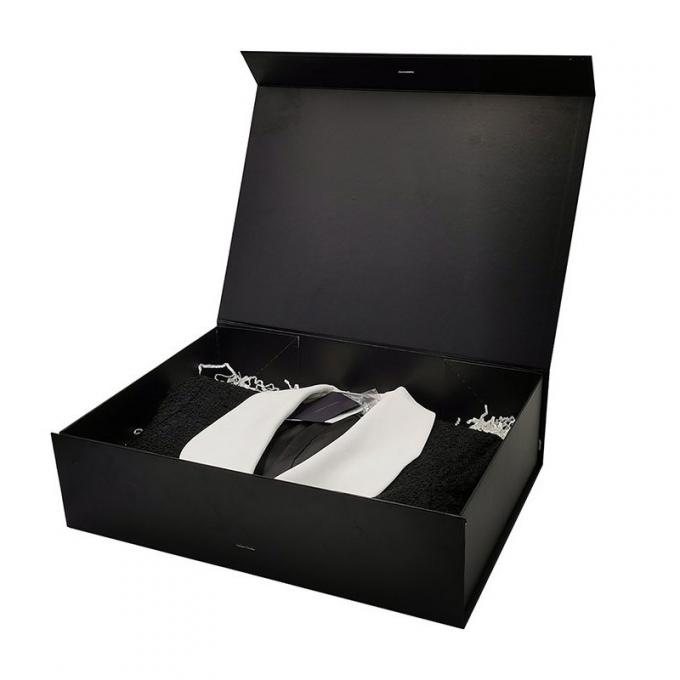 De zwarte 2mm Kledende Harde Glanzende Vernis van Giftdozen met Koordhandvat 0