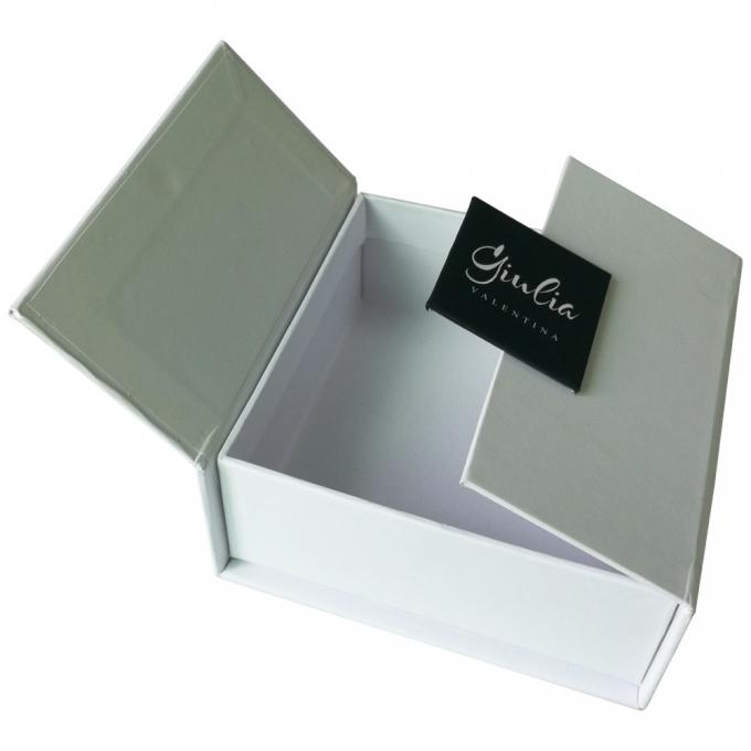 de Doos van 157g C2s Flip Top Magnetic Jewelry Packaging Hete het Stempelen SGS 0